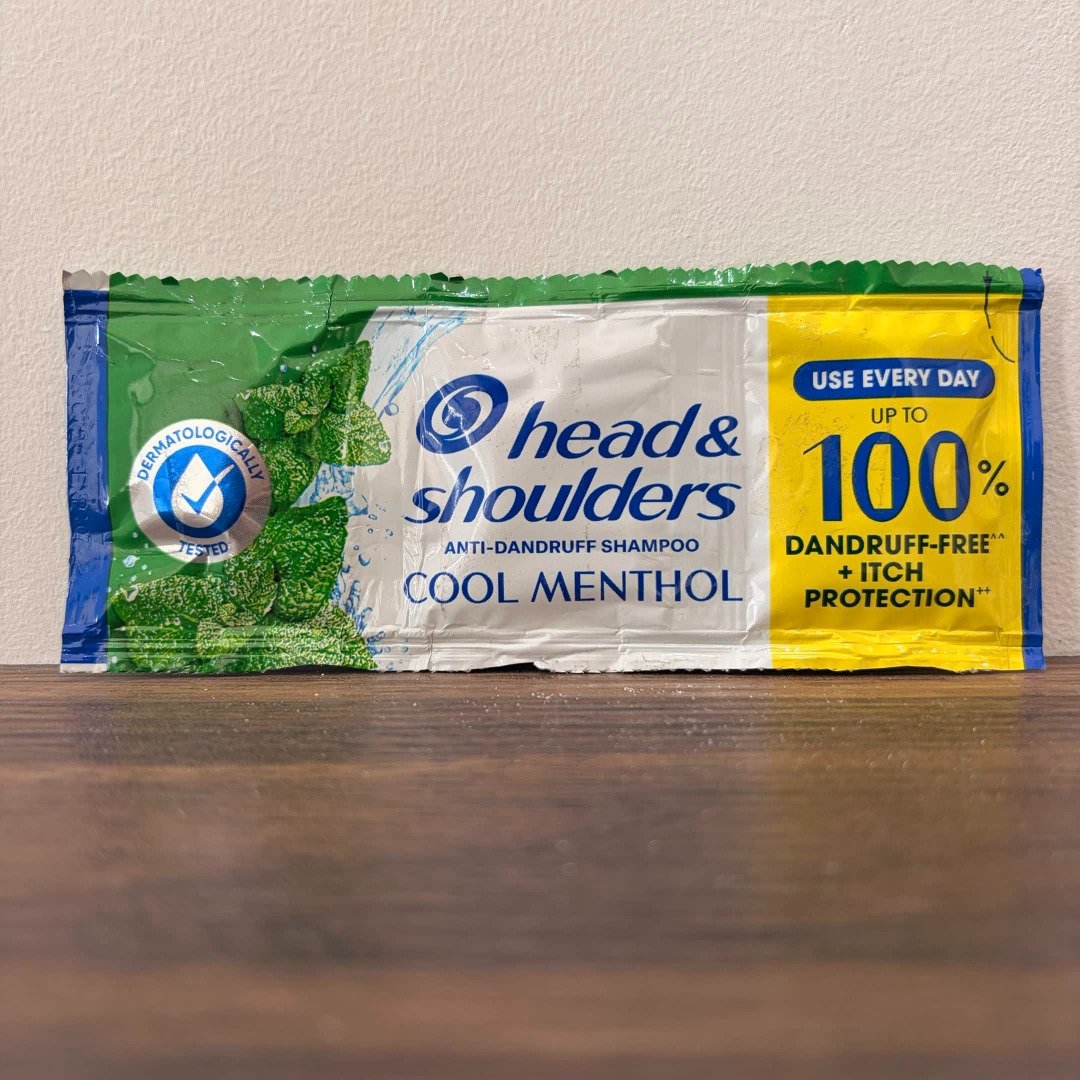 Head & Shoulders Cool Menthol Shampoo 12ml